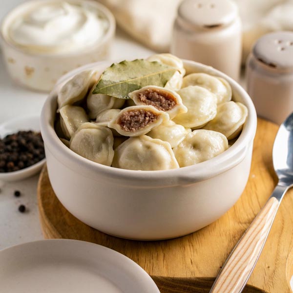 Pelmeni raviolis à la Viande salé